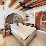 Hotel Churchill Townhouse *