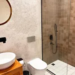 Churchill Townhouse Hotel