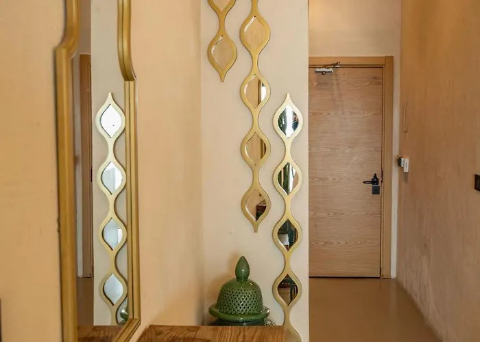 Churchill Townhouse Hotel