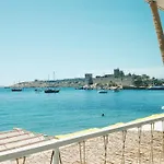 Churchill Townhouse Hotel Bodrum